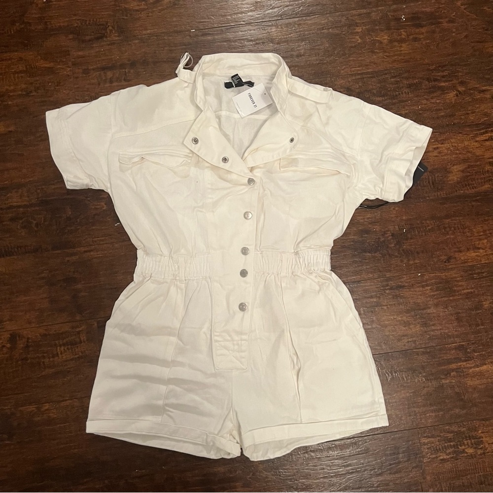 Denim white jumpsuit! Perfect for college football games🏈